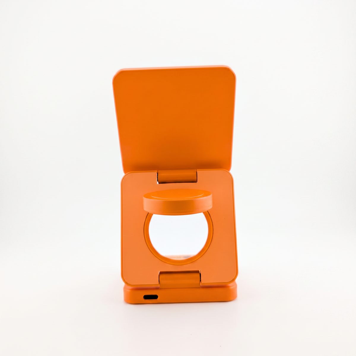 FlexCube – One charger for your entire Apple kit