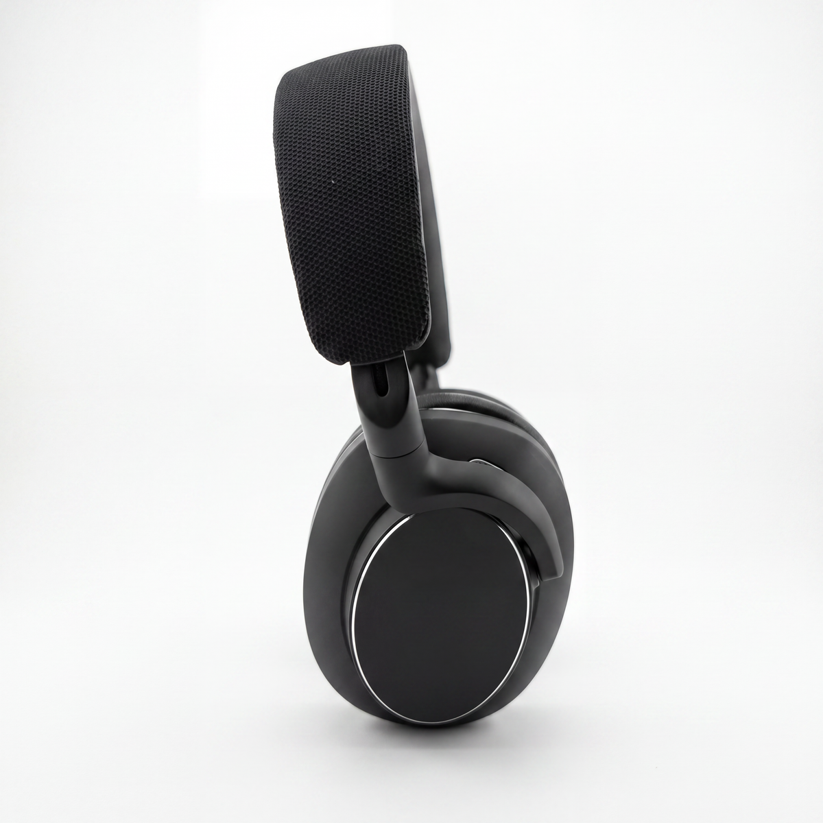 Groove Pro Wireless Headphones with ANC | The Urban Geek